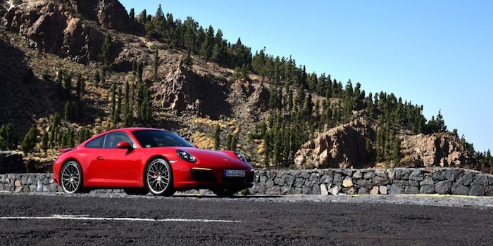 破百不到4秒！测试保时捷911 Carrera 4