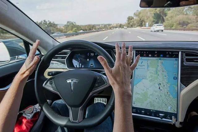 特斯拉起诉一前员工窃Autopilot源代码加入小鹏龙8官网