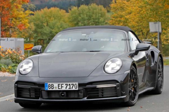 超过650马力 新911 Turbo敞篷版谍照